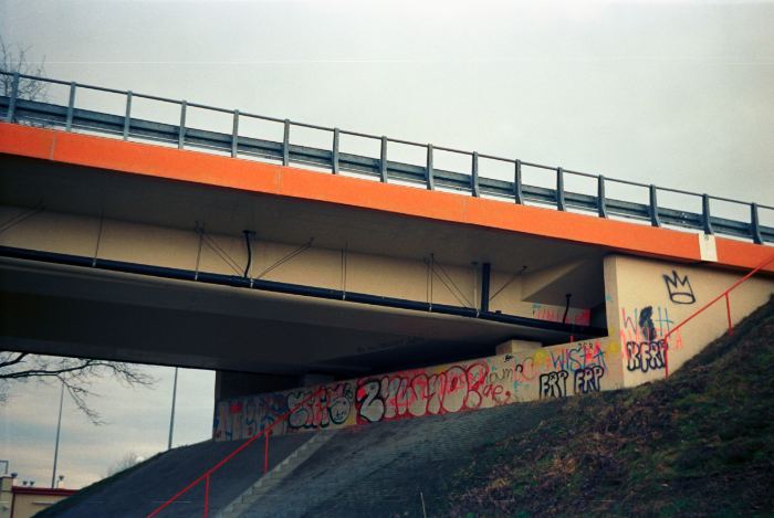Kodak Vision 3 250D · Smena Symbol